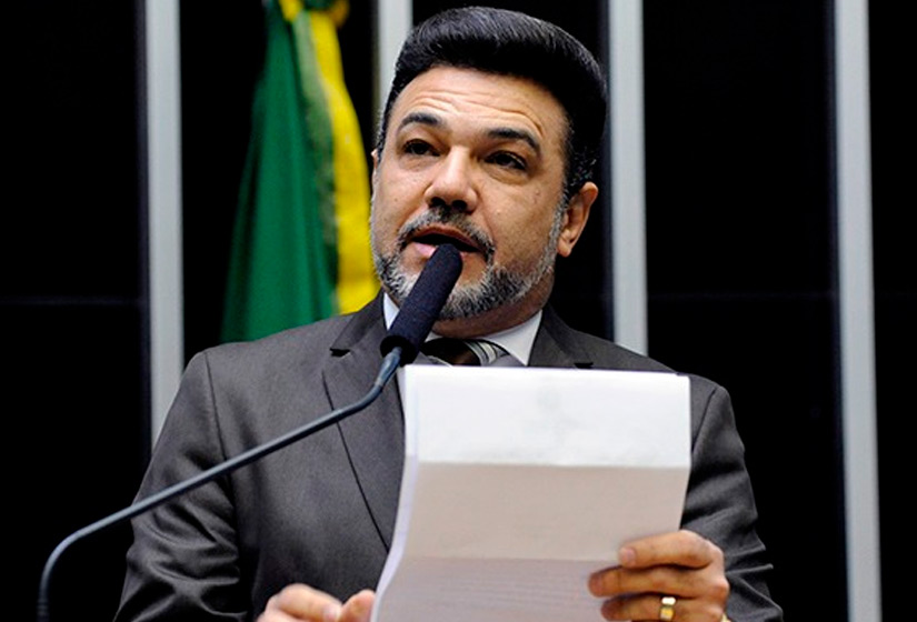 Deputado Marco Feliciano tem  R$ 254 mil penhorado pela justiça