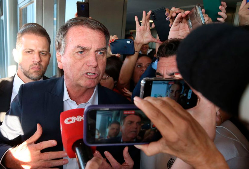 Bolsonaro se posiciona sobre as notícias do caso Choquei