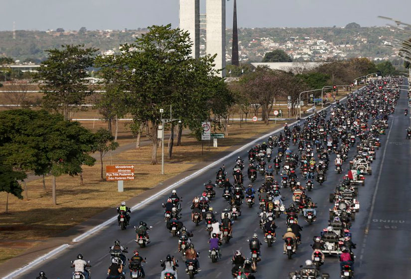 Maior evento de motos da América Latina lota vias de Brasília