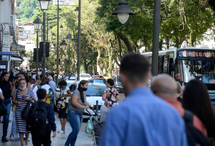 Passagem de ônibus em Petrópolis fica mais cara