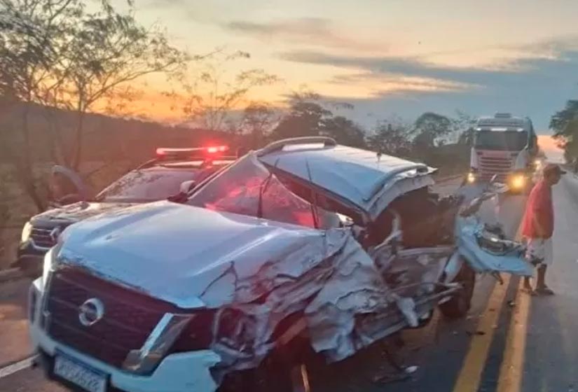 O cantor gospel Regis Danese sofreu um acidente de carro a caminho para um show