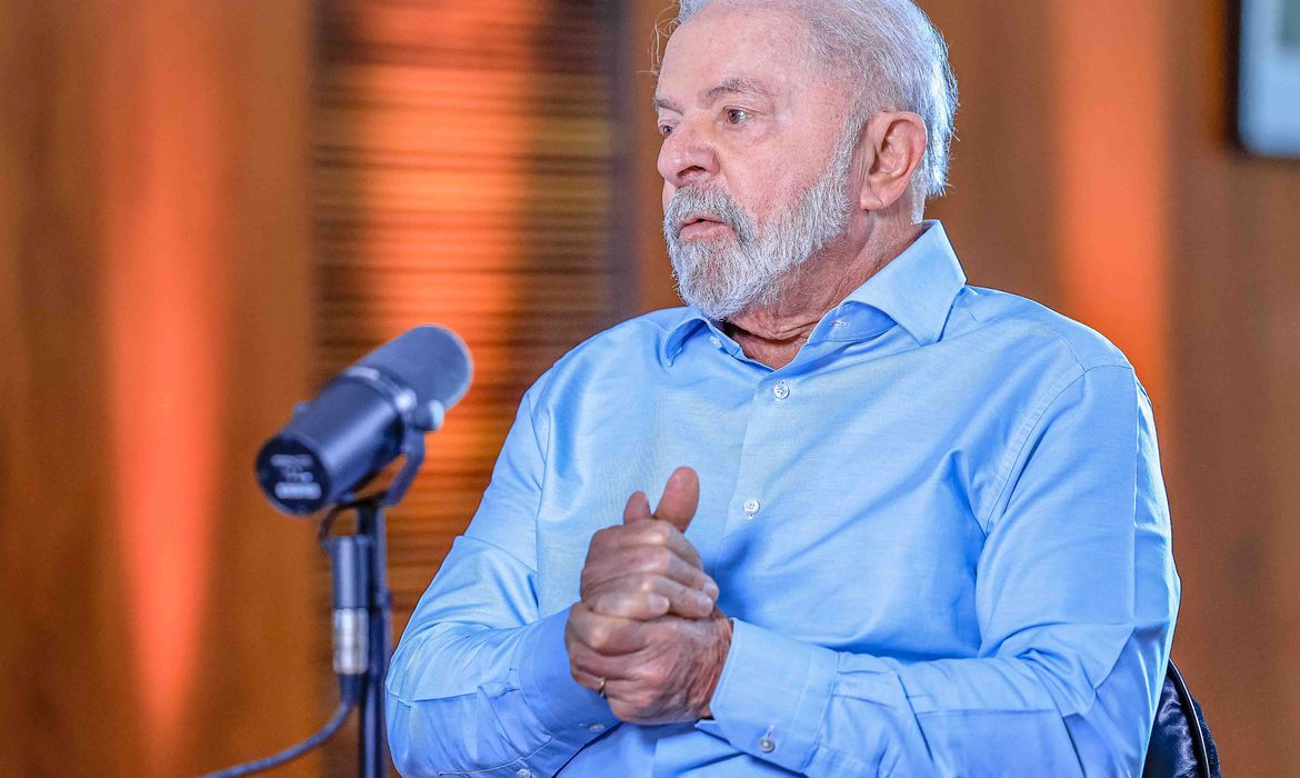 Lula sanciona com vetos Projeto de Lei dos Agrotóxicos