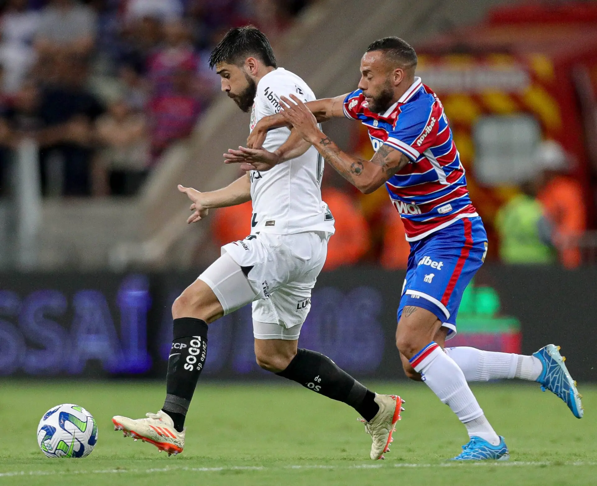 Corinthians joga mau e perde para o Fortaleza no Castelão