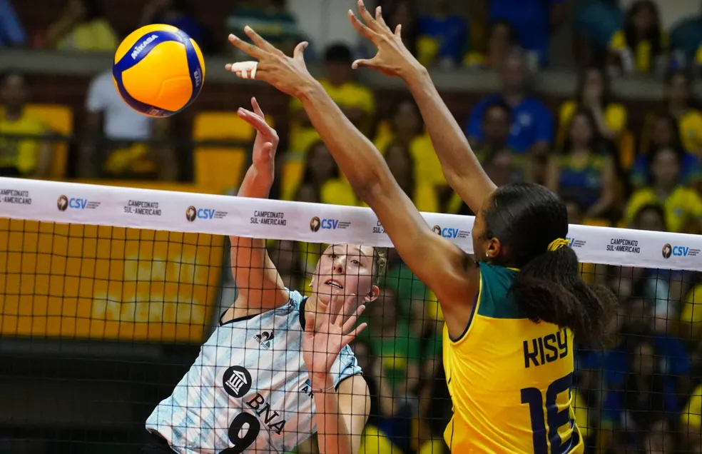 Brasil vence Argentina na estreia do pré-olímpico de vôlei feminino