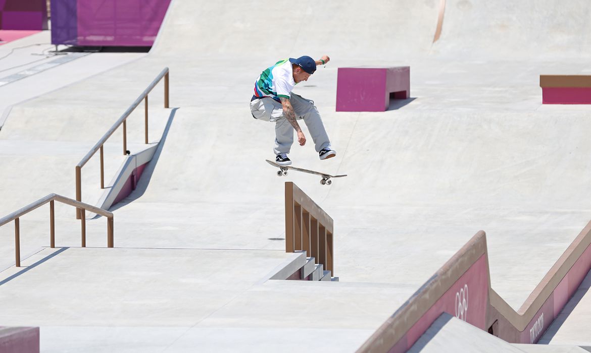 Giovanni Vianna é bronze na Suíça no skate street