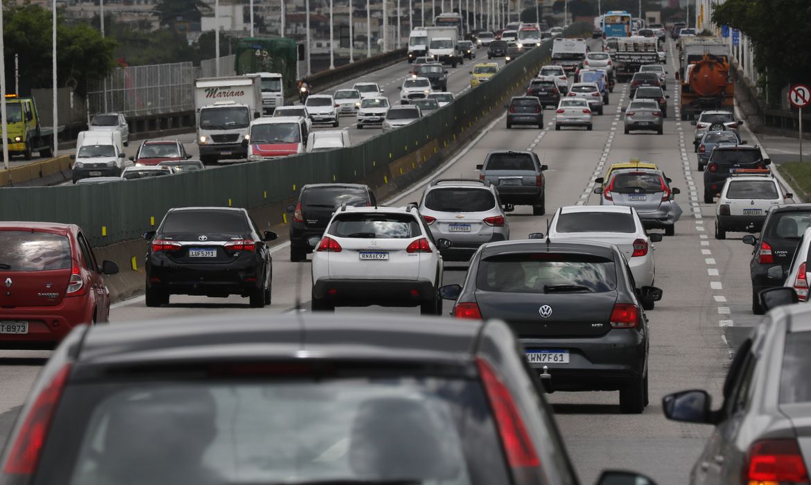 Rio lança plano para reduzir acidentes no trânsito