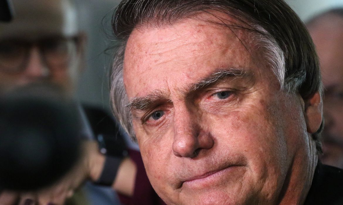 Justiça autoriza prosseguimento de processo contra Bolsonaro