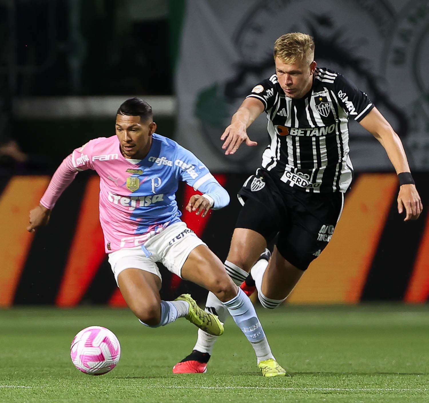 Atlético vence o Palmeiras no Allianz Parque pelo Brasileirão