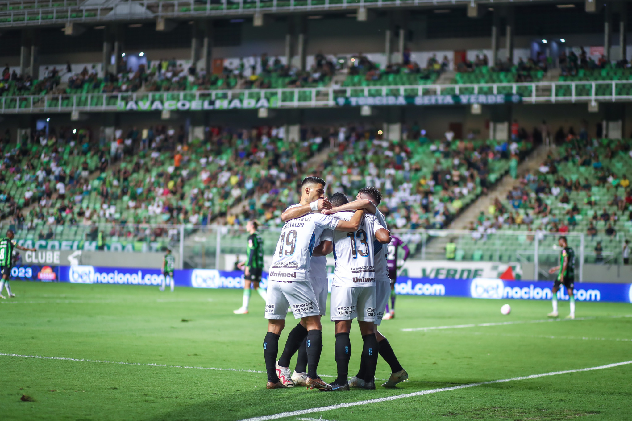 Grêmio vence o América por 4 a 3 pelo Brasileiro