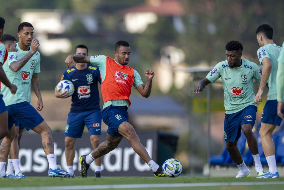 Seleção Brasileira realiza penúltimo treino antes de enfrentar a Argentina