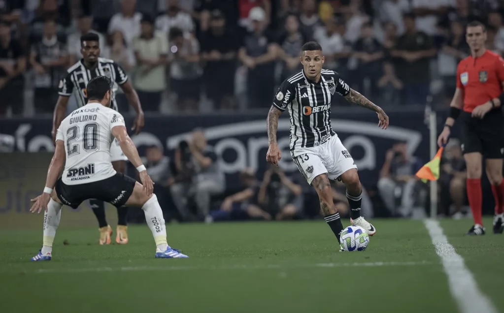 Corinthians sai na frente, mas cede empate do Atlético-MG