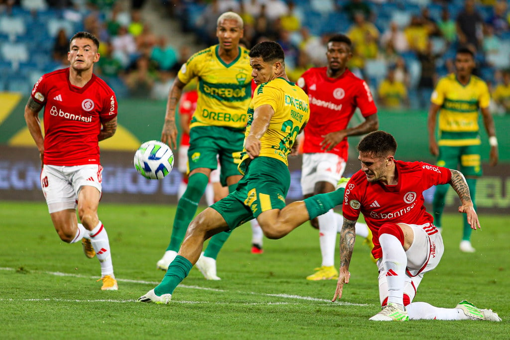 Cuiabá perde para o Internacional na Arena Pantanal