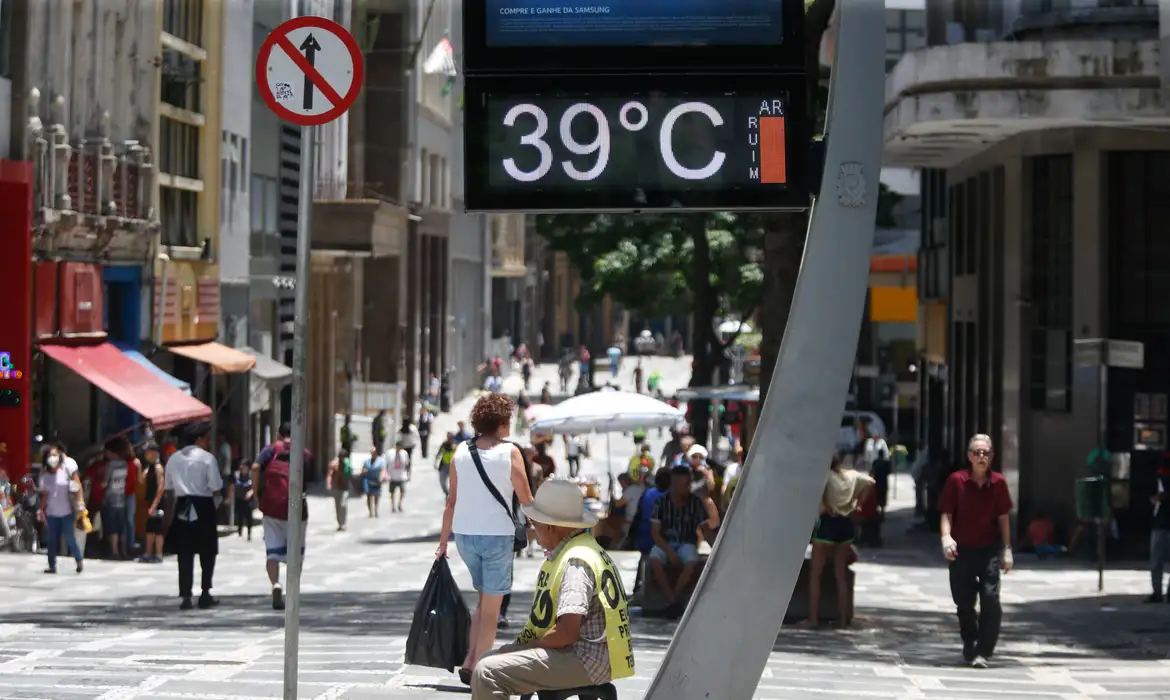 Rio anuncia plano de contingência contra efeitos de ondas de calor