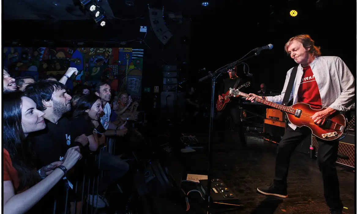 Paul McCartney transforma Clube do Choro, em Brasília, no Cavern Club