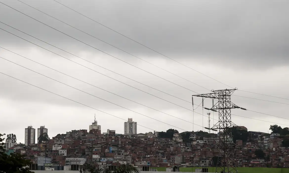 Defesa Civil emite alerta para chuva intensa em São Paulo