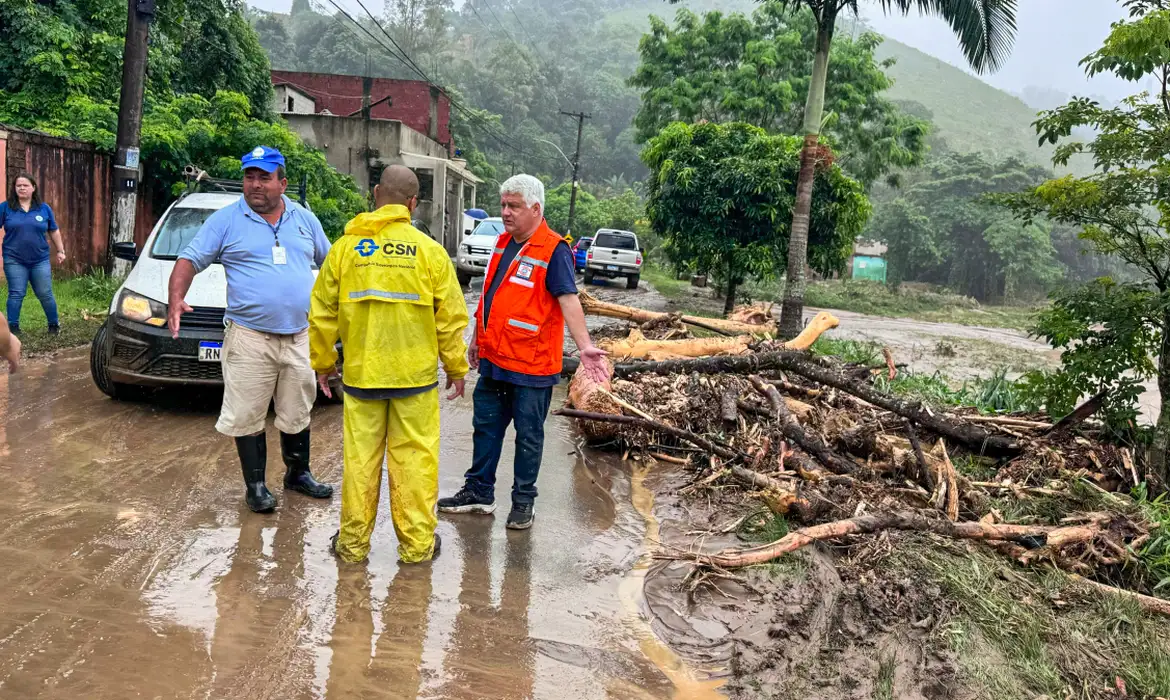 Duas pessoas morrem após forte chuva em Angra dos Reis