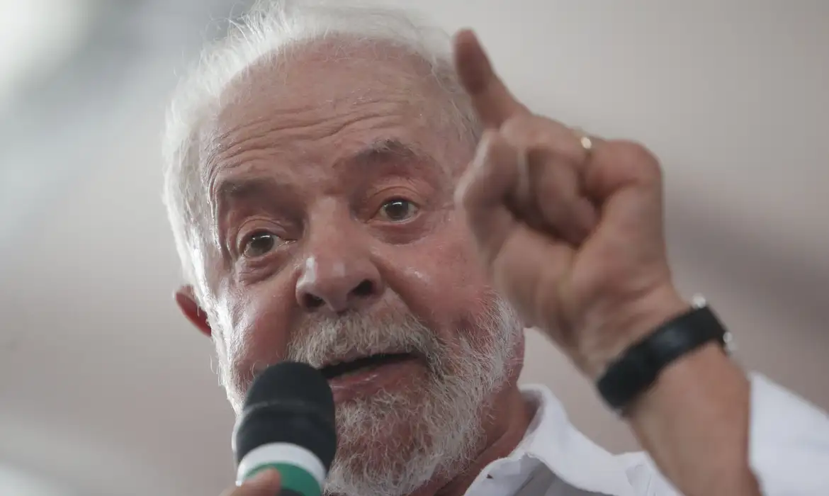 Lula comemora aprovação da reforma tributária