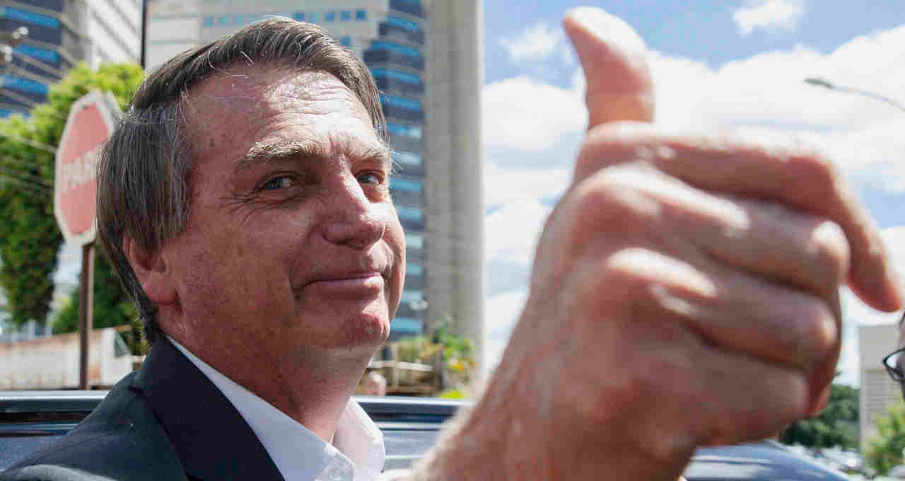 Bolsonaro fala em armadilha da esquerda no 8 de janeiro