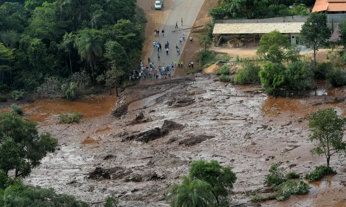 Delegado da PF diz que Vale mentiu em simulação na mina em Brumadinho