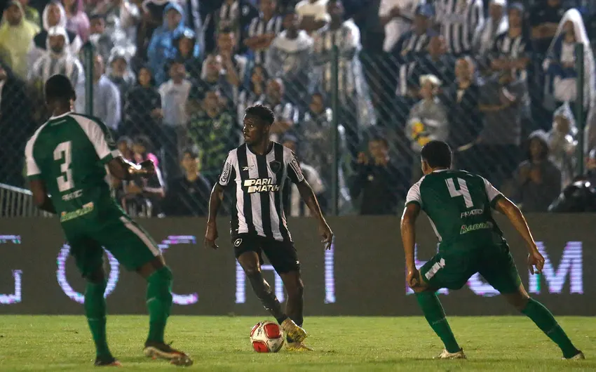 Botafogo joga mal e perde para o Boavista pelo Carioca