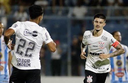 Corinthians empata com o Marília e se classifica na Copinha