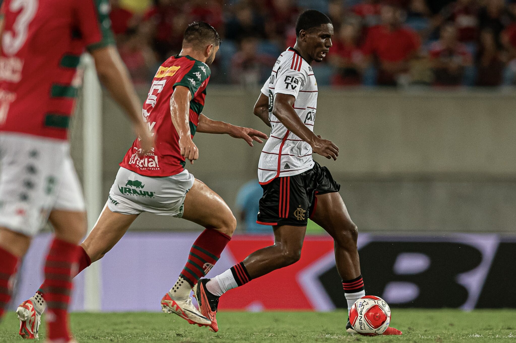 Flamengo empata com a Portuguesa com time alternativo pelo Campeonato Carioca