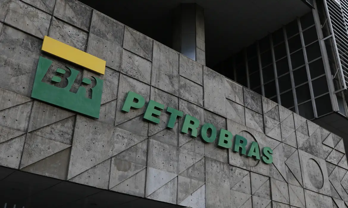 Venda de refinaria será investigado pela Petrobrás