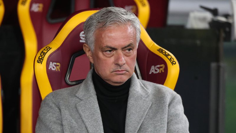 Roma demite José Mourinho que já mira novo treinador