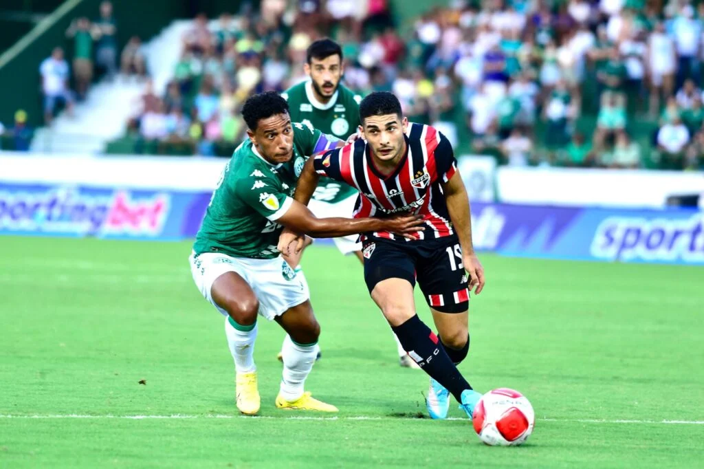 São Paulo empata com Guarani e se complica no Paulistão