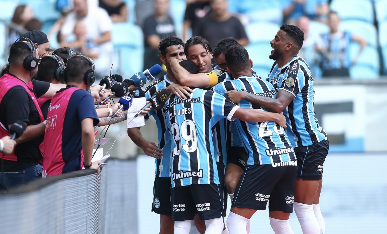 Grêmio goleia Guarany e encara Brasil de Pelotas na próxima fase