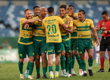 Cuiabá vence Luverdense e vai a final do Mato-grossense