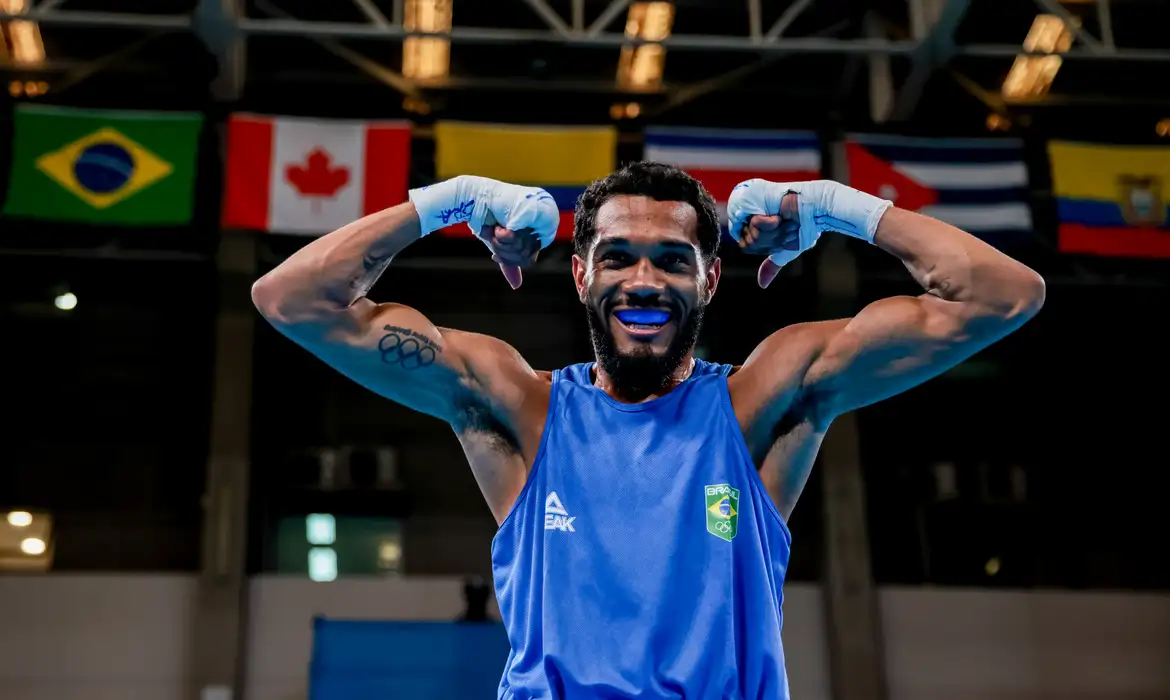 Boxe: Luiz Oliveira confirma presença nos Jogos de Paris