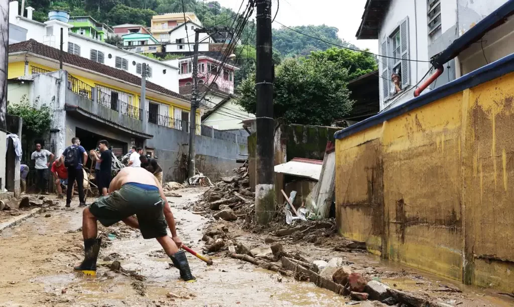 Petrópolis recomenda fechamento do comércio no centro histórico