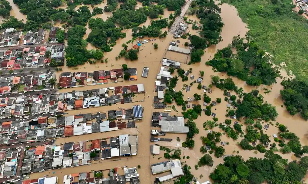 Comitiva do governo federal chega hoje ao Acre, atingido por enchentes