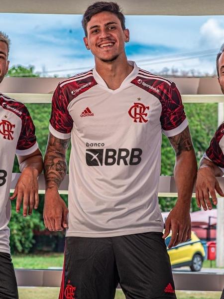 Flamengo e Adidas tem conversas avançadas por renovação de contrato