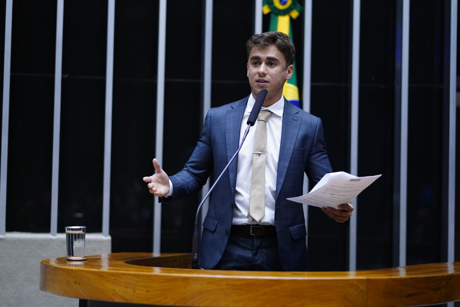 Nikolas Ferreira pode ganhar título de cidadão honorário do Distrito Federal