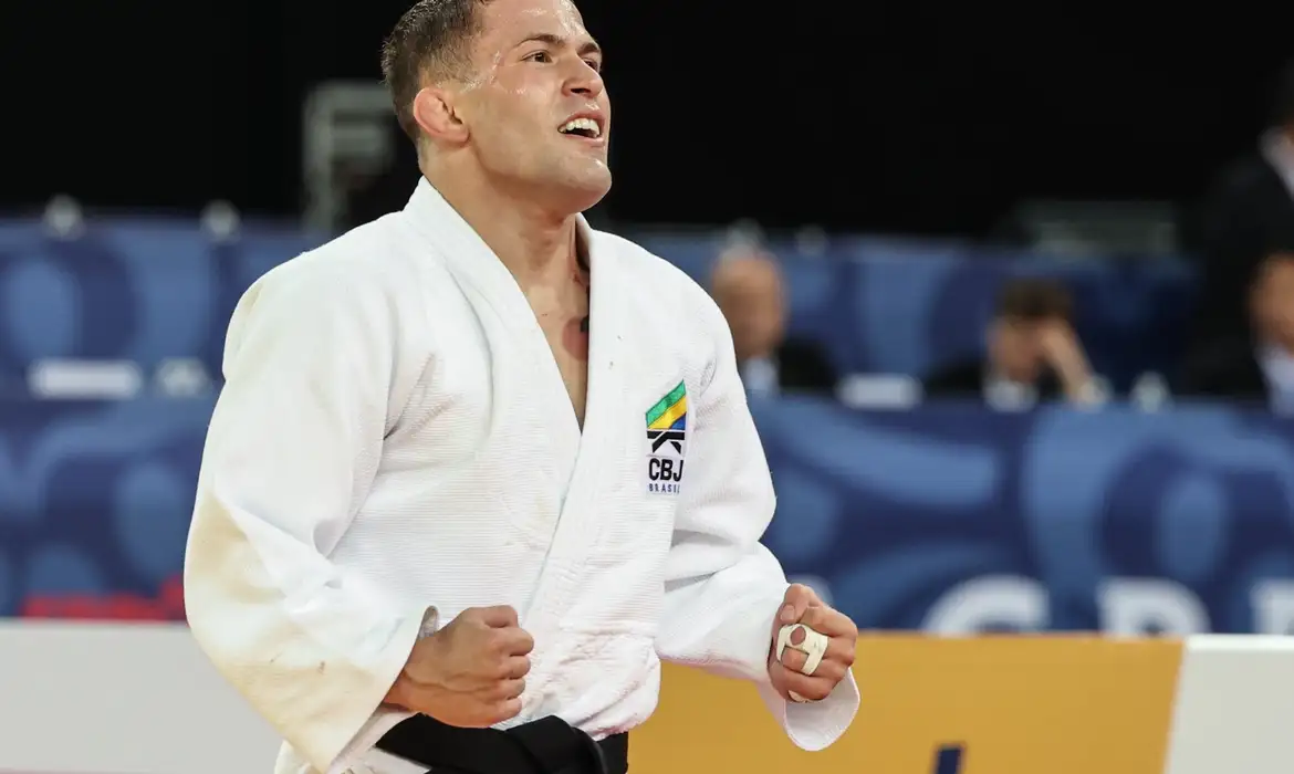 De olho em Paris, Willian Lima é bronze em Grand Slam de Judô