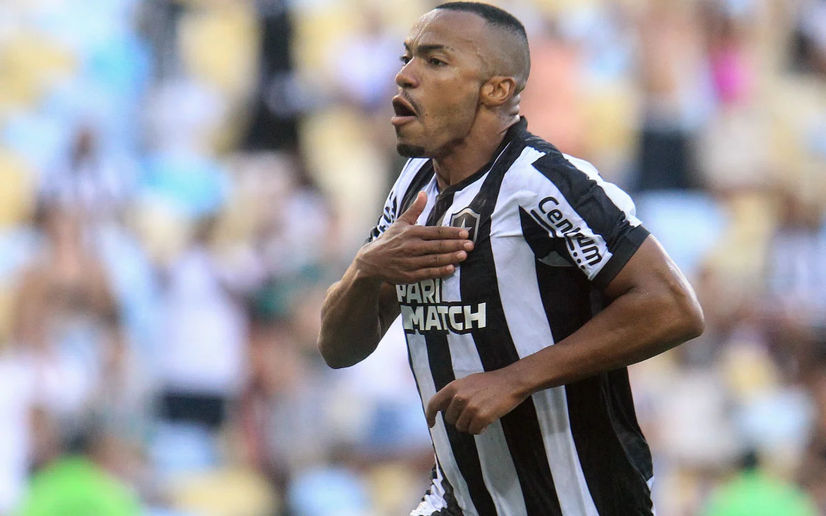 Vasco prepara proposta ao Botafogo por Marlon Freitas