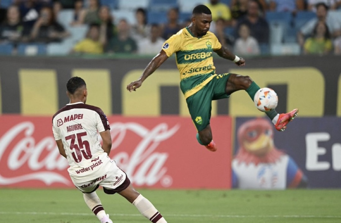 Cuiabá estreia com empate contra o Lanús na Sul-Americana