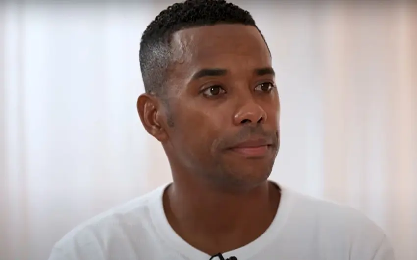 Robinho é transferido passa a dividir cela com outro preso