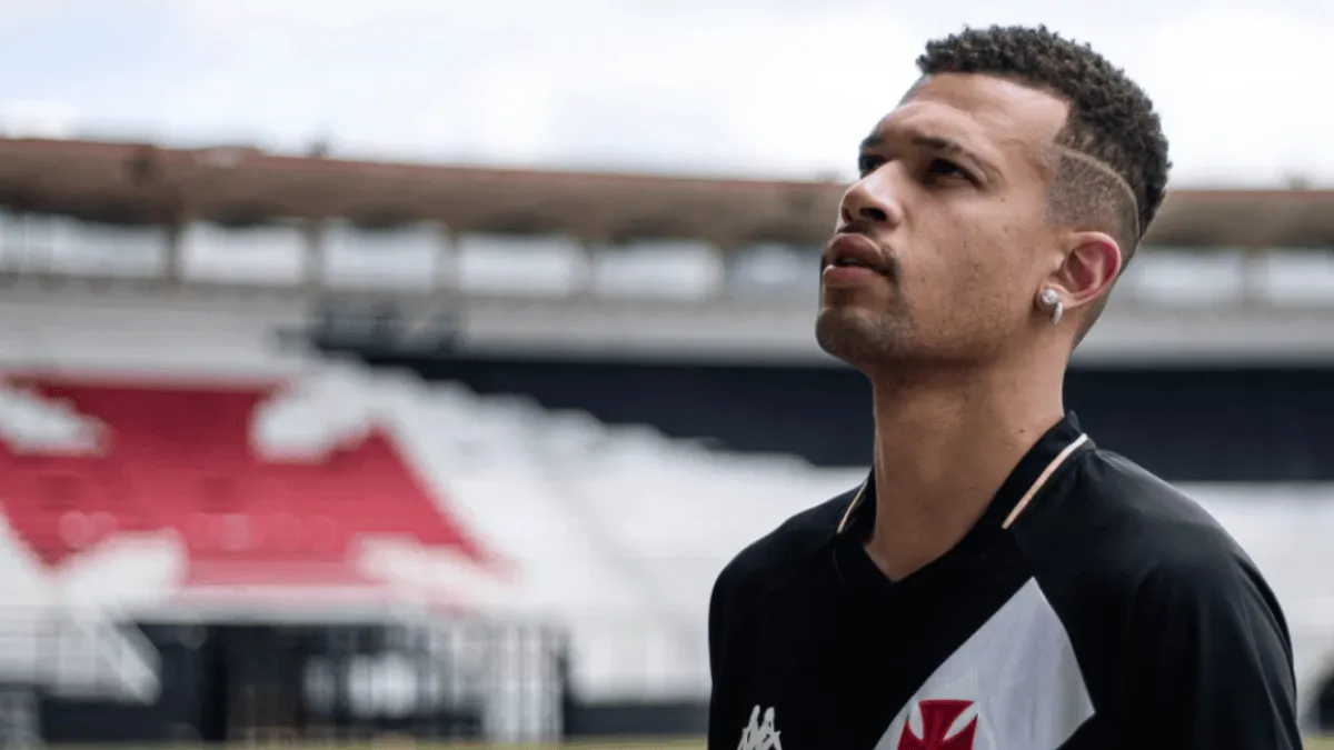 João Victor deve ganhar nova oportunidade no Vasco