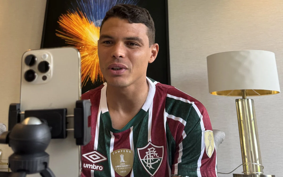 Contratação de Thiago Silva repercute na imprensa internacional