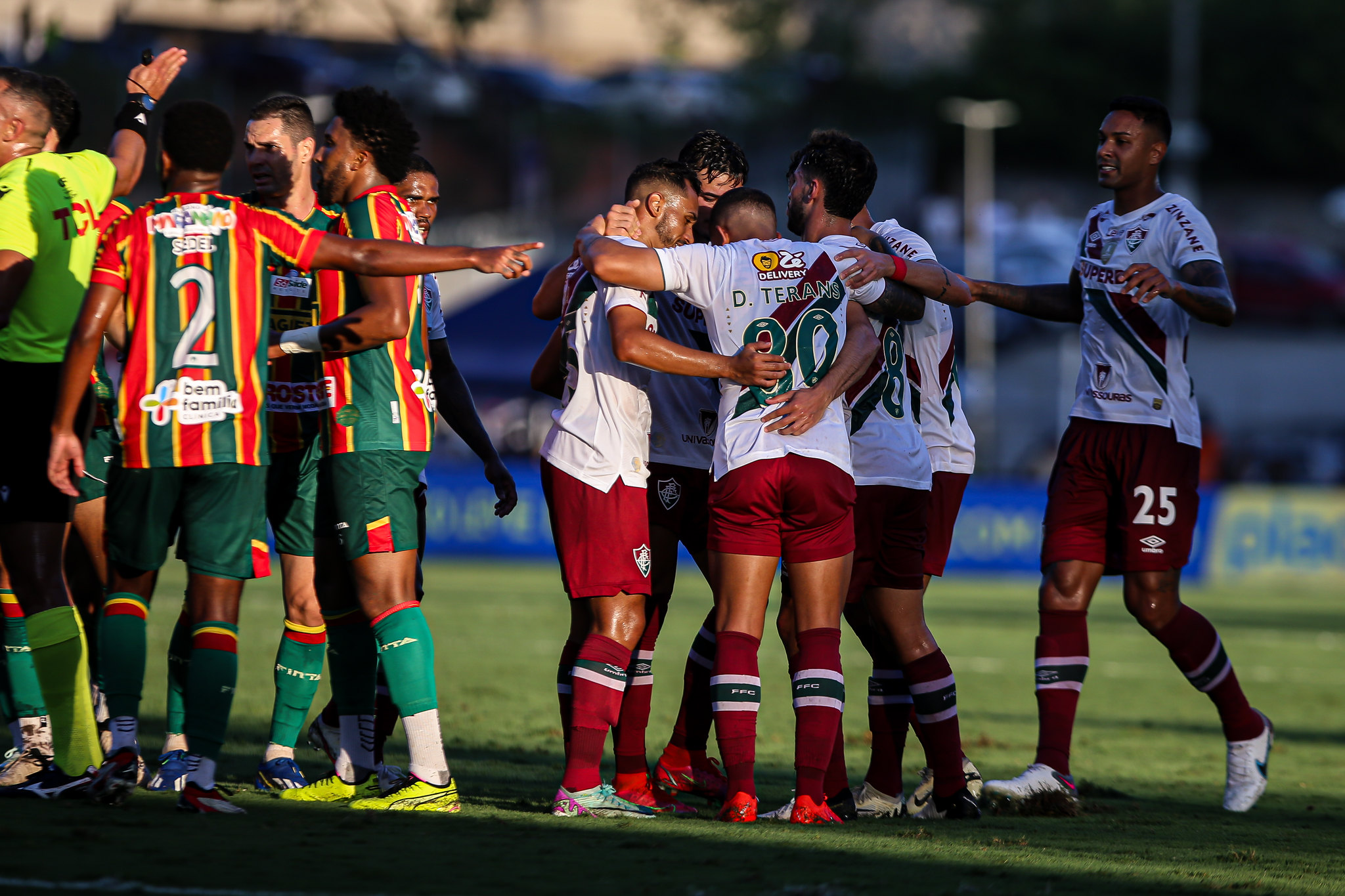 Fluminense vence o Sampaio Corrêa pela Copa do Brasil