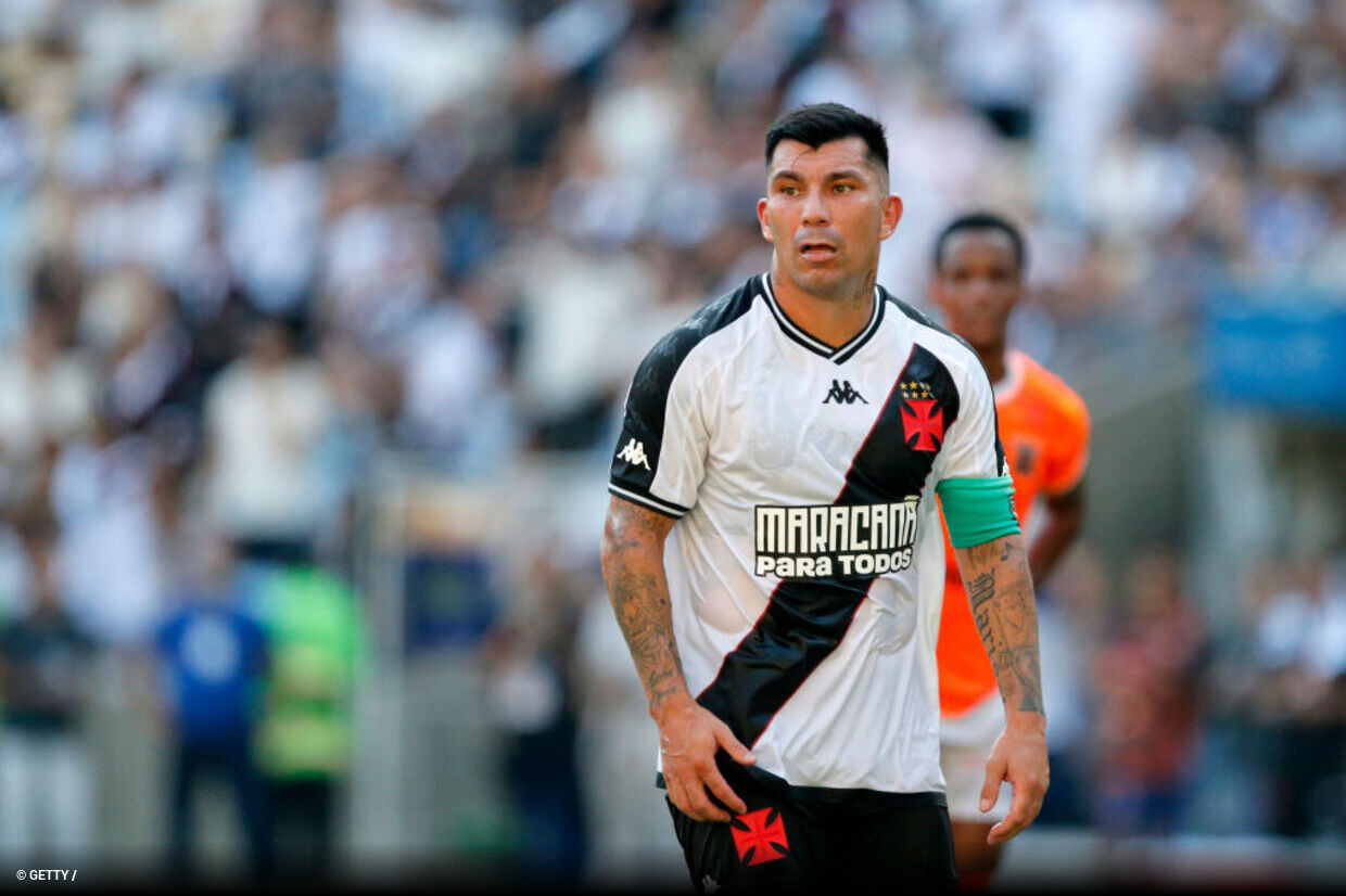 De saída do Vasco, Medel pediu para não jogar contra o Palmeiras