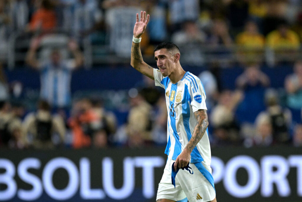 Di María se despede da Argentina com mais um título