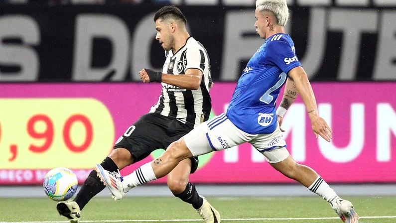 Botafogo joga mau e é goleado pelo Cruzeiro no Brasileirão