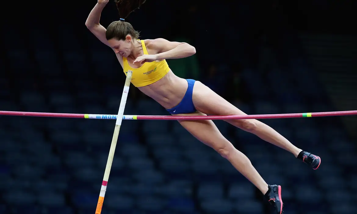 Fabiana Murer aposta em medalhas ao atletismo brasileiro