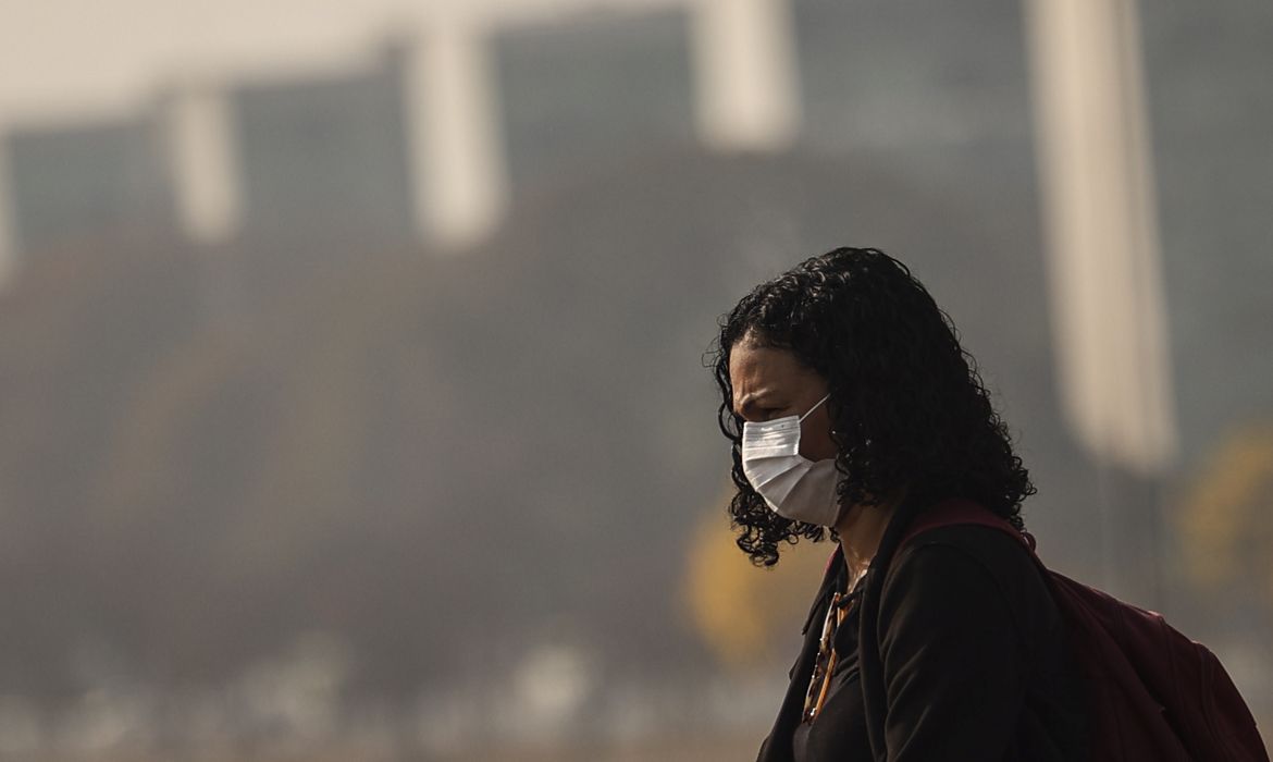 Cortina de fumaça deve ficar no DF ao longo desta terça