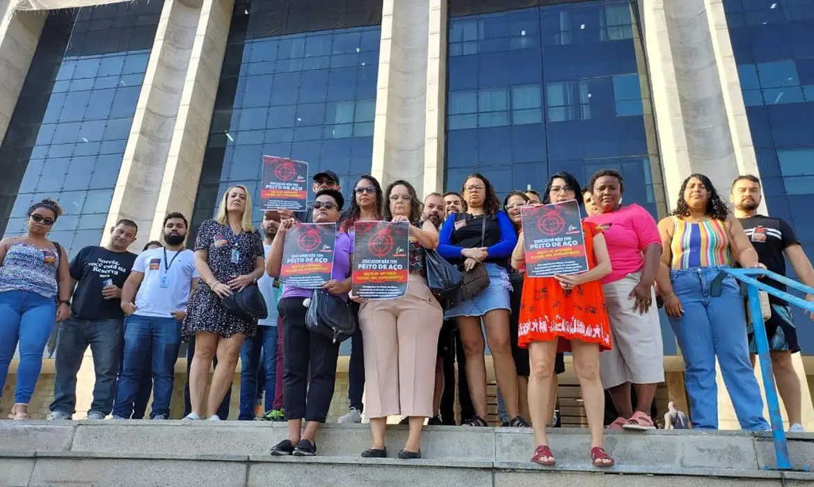 Professores querem cumprimento do protocolo de segurança na Maré